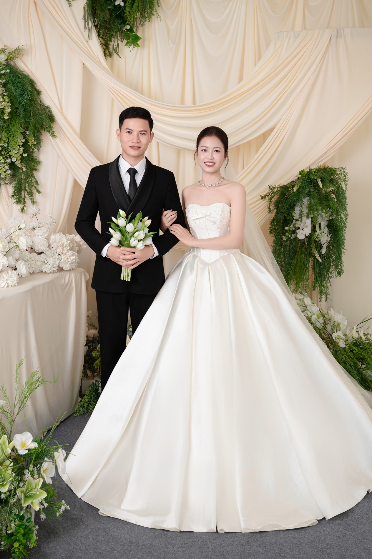 VŨ KHANG – CHU HẠNH